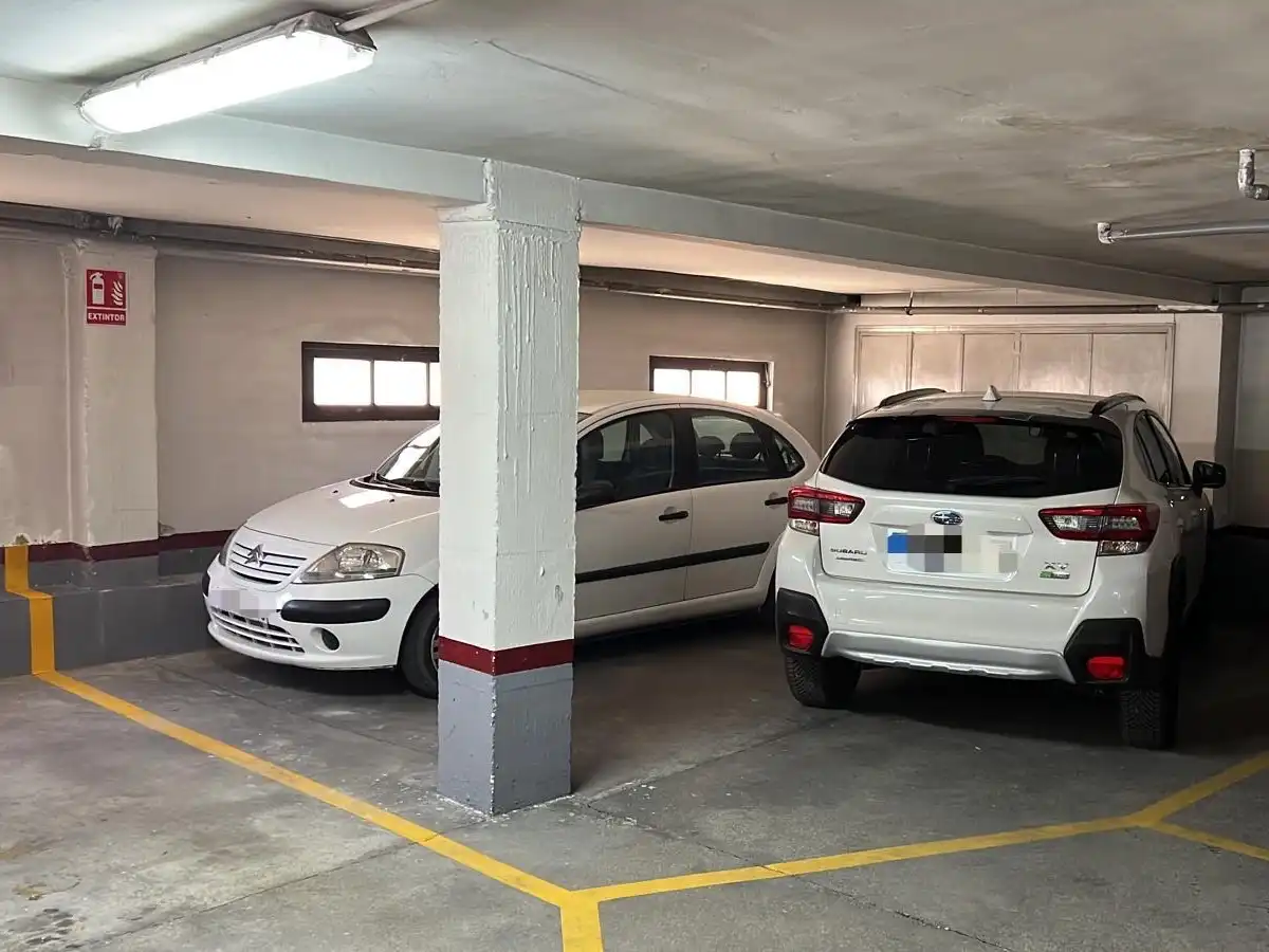 Parkplatz von Wohnung zur Miete in Zamora Capital  mit Terrasse und Balkon
