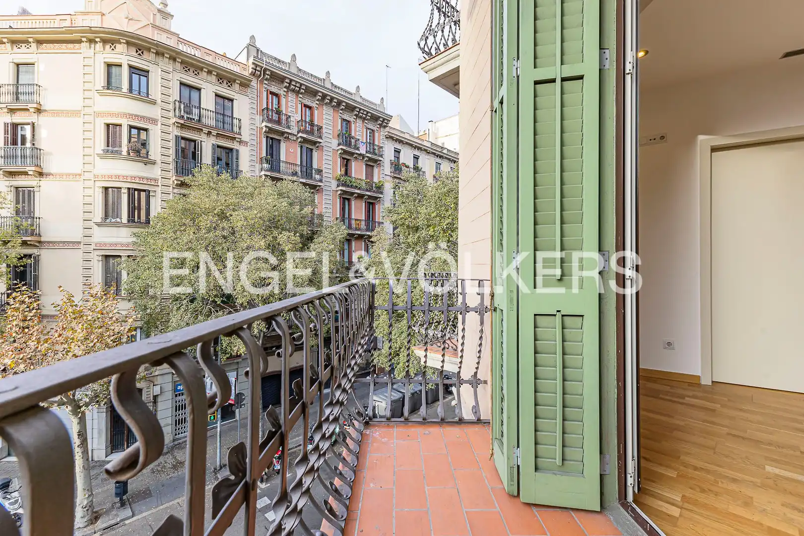 Vista exterior de Pis en venda en Barcelona amb Aire condicionat, Calefacció i Parquet