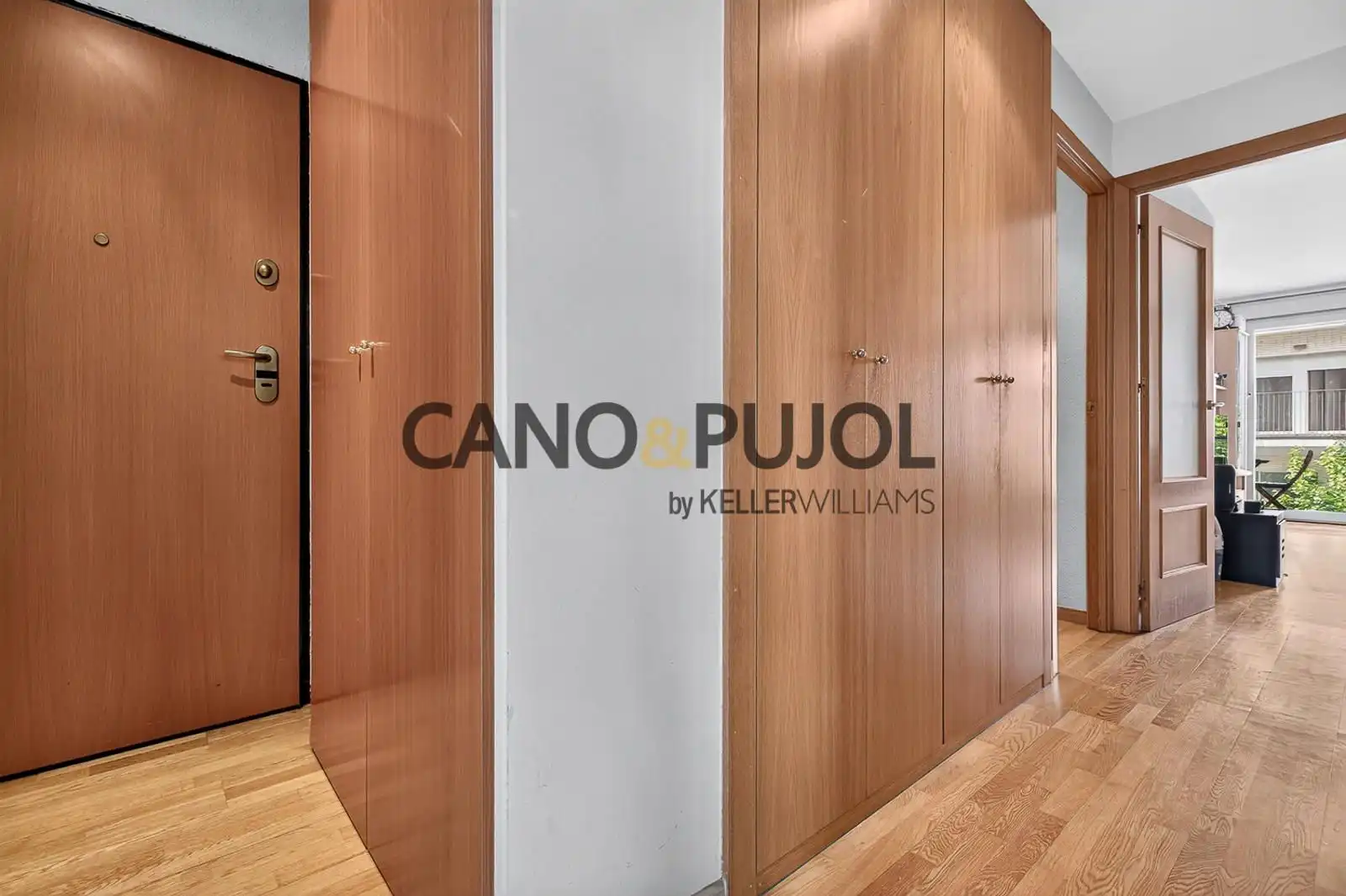 Piso en venta en Rubí con Calefacción y Terraza