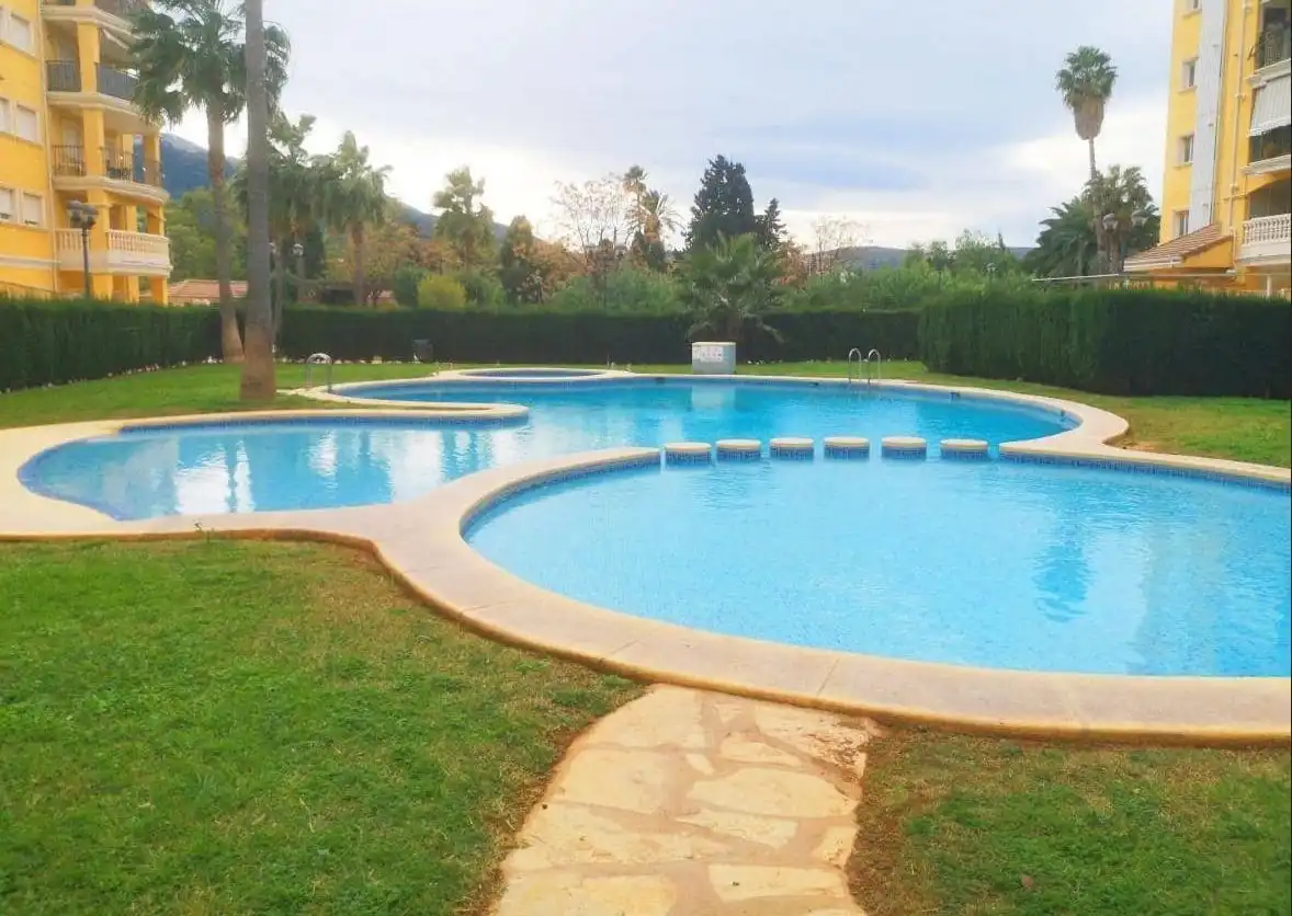 Piscina de Ático en venta en Las Marinas / Les Marines