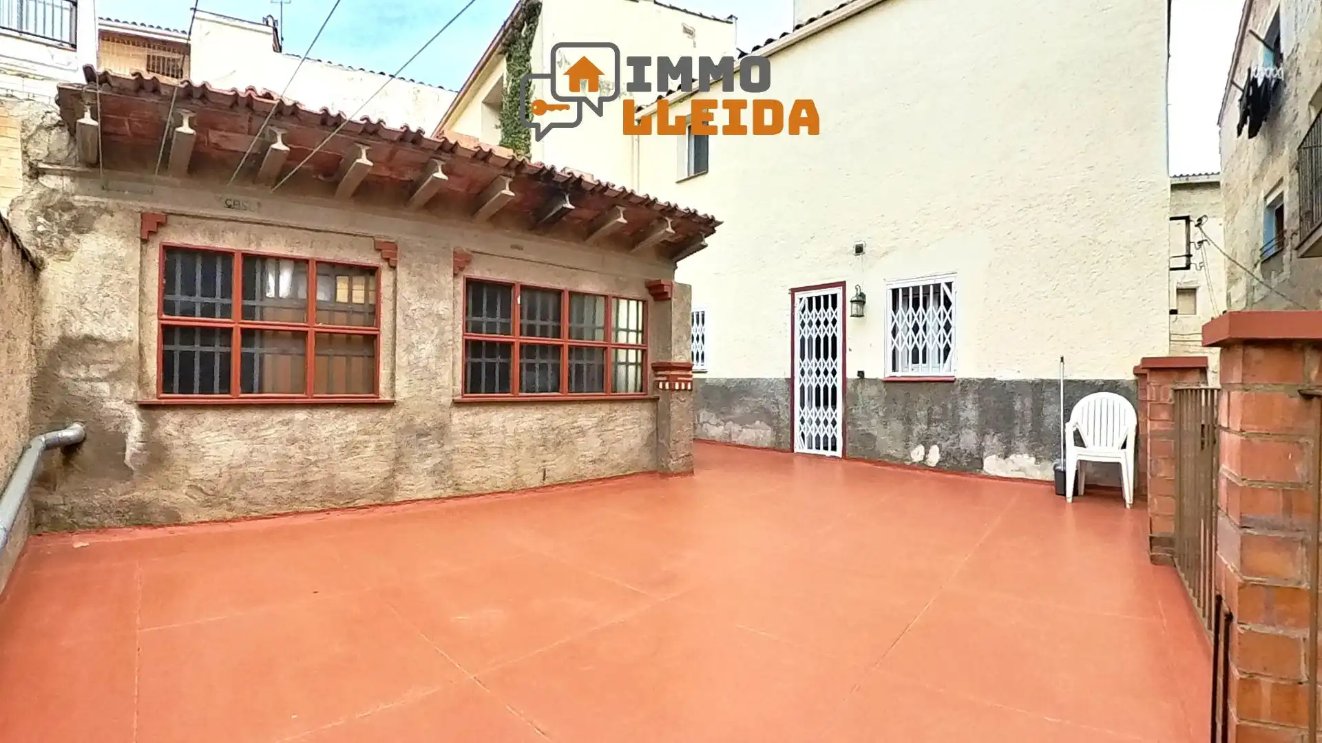 Exterior view of Detached homes for sale in Camarasa  with Terrace, Storage room and Furnished