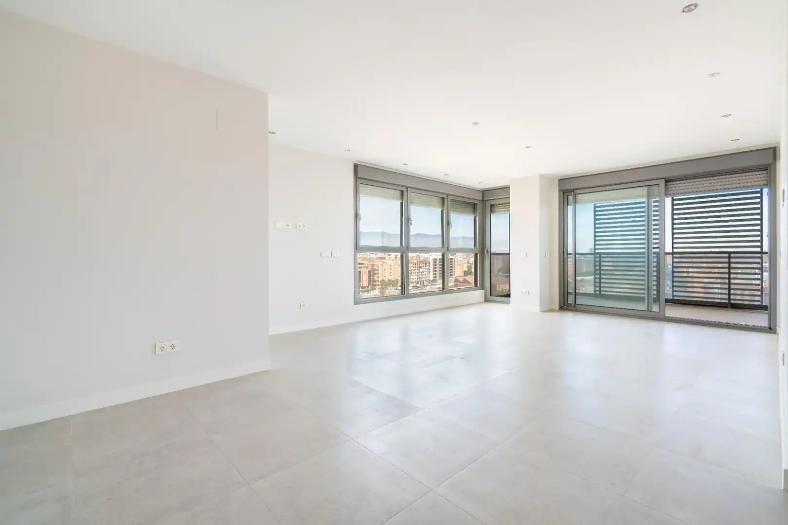 Living room of Flat for rent in Almería  with Air Conditioner, Heating and Private garden
