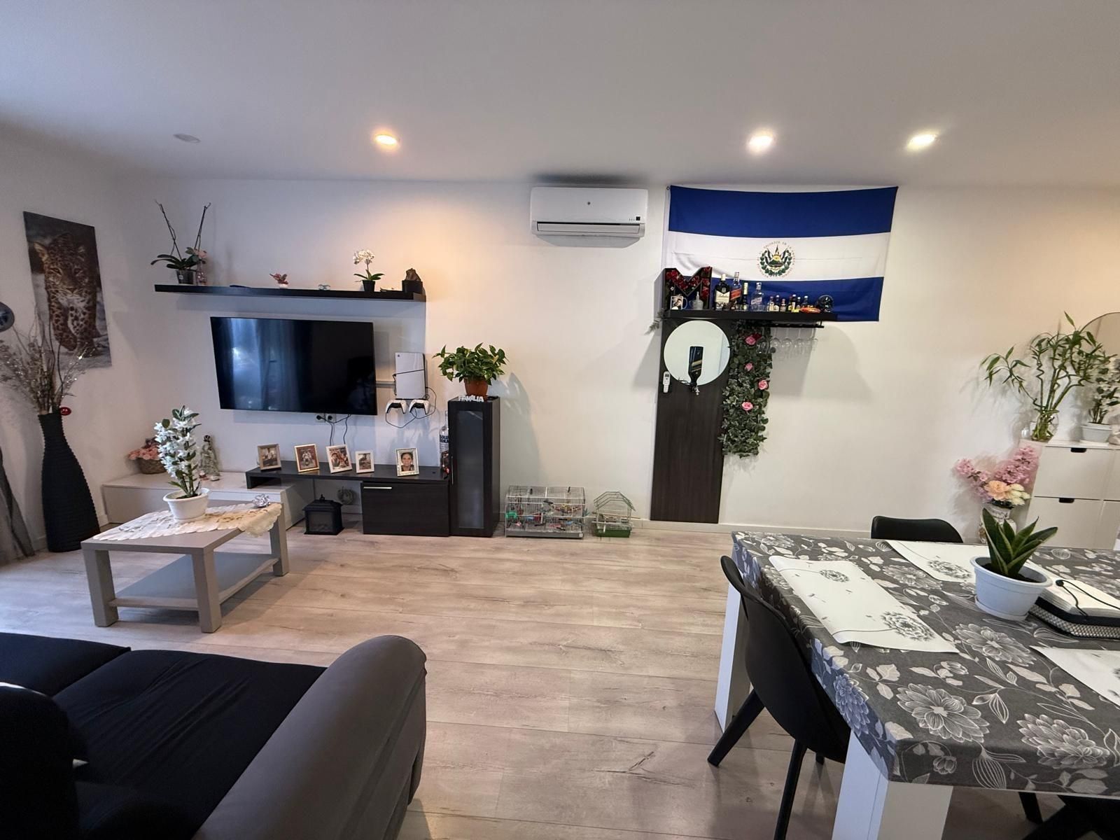 Sala d'estar de Pis en venda en Sabadell amb Aire condicionat, Calefacció i Balcó