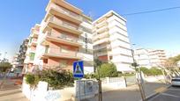 Vista exterior de Apartament en venda en Gandia amb Terrassa i Balcó