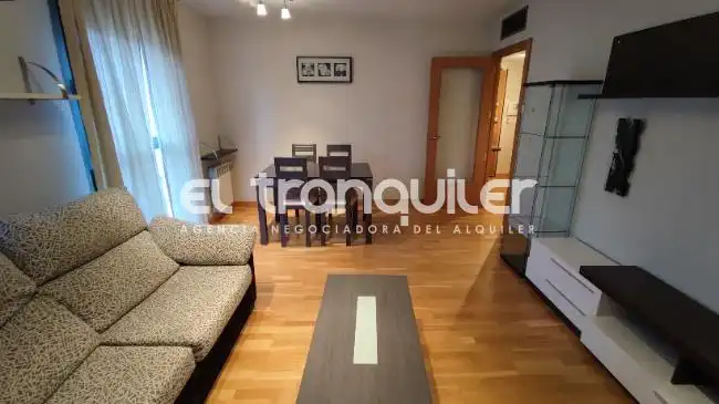 Living room of Flat for rent in Madrid  with Swimming Pool, Furnished and Washing machine