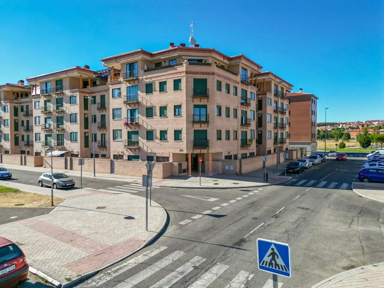 Vista exterior de Piso en venta en Sónsoles