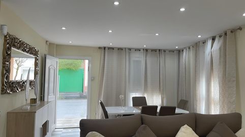 Foto 4 von Einfamilien-Reihenhaus zum Verkauf in Montijo, Badajoz