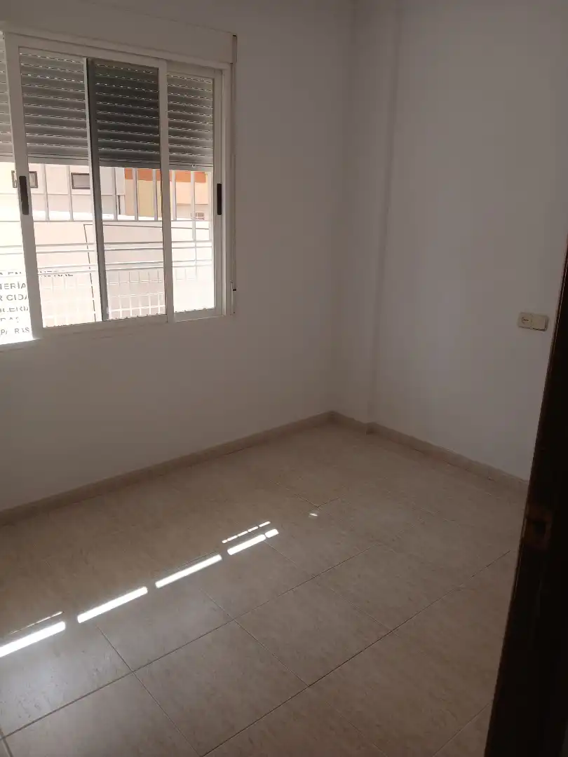 Habitación de Piso en venta en Motril con Aire acondicionado, Trastero y Amueblado