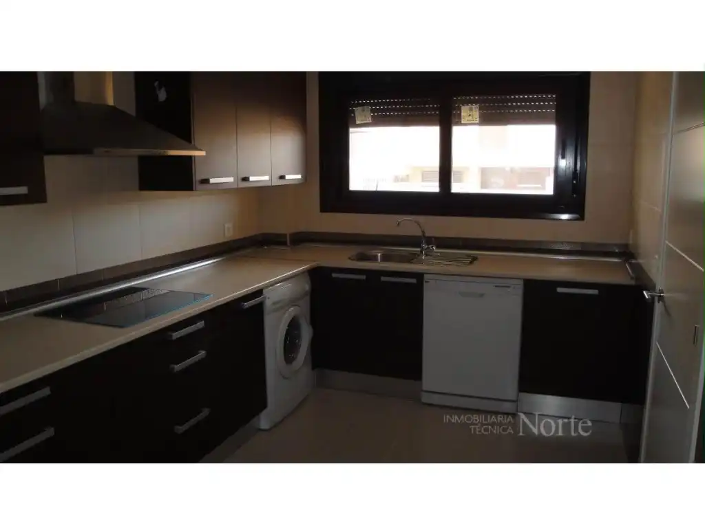 Houses for rent in Calle Bajada Al Lavadero, Valdeolmos-Alalpardo