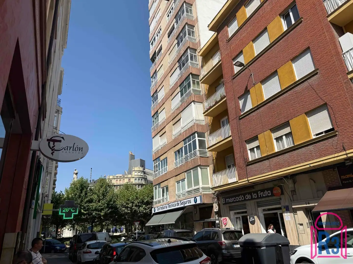 Außenansicht von Wohnung zur Miete in León Capital  mit Heizung und Terrasse