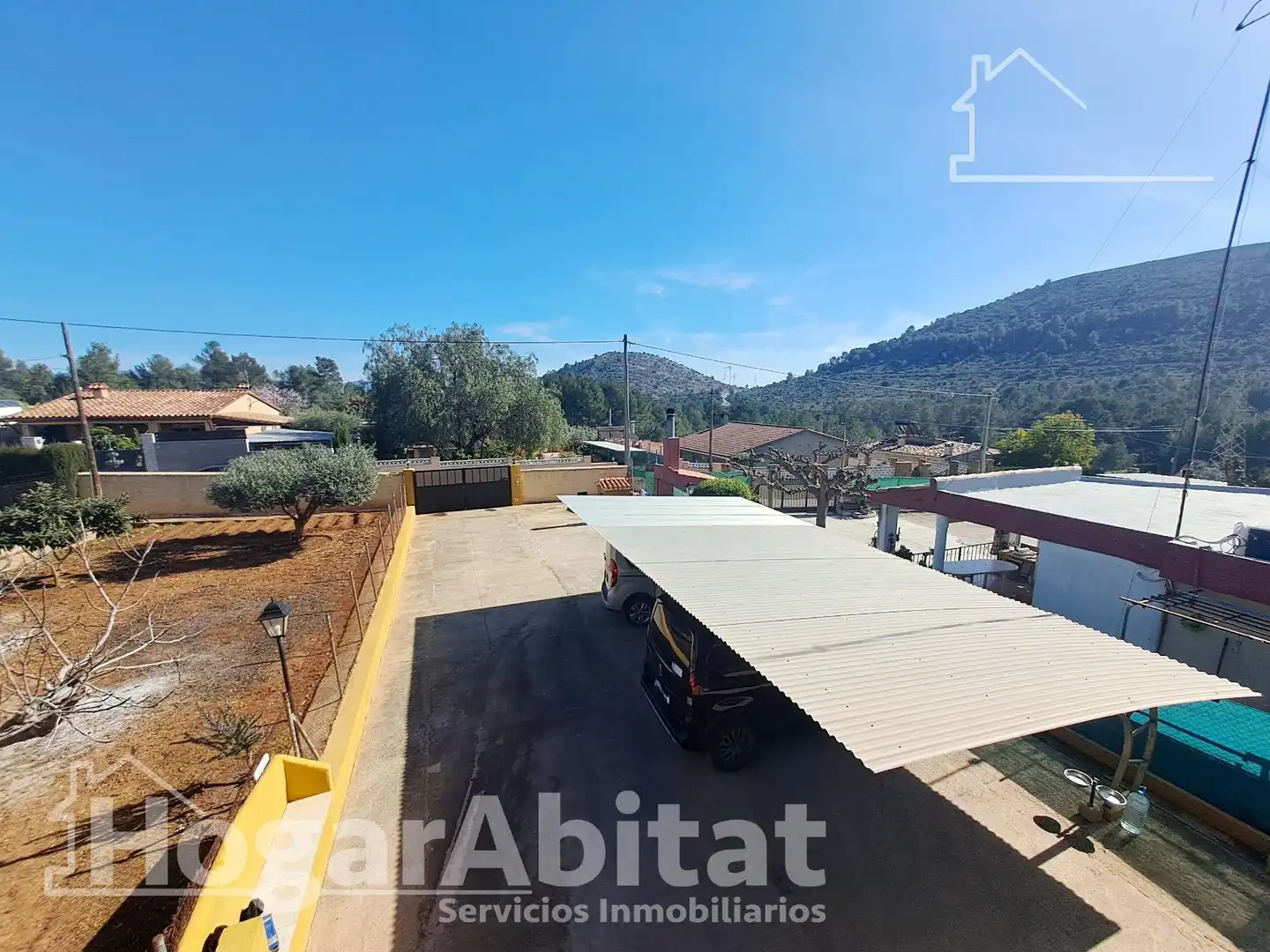 Aparcament de Casa o xalet en venda en L'Alcora amb Calefacció, Jardí privat i Terrassa