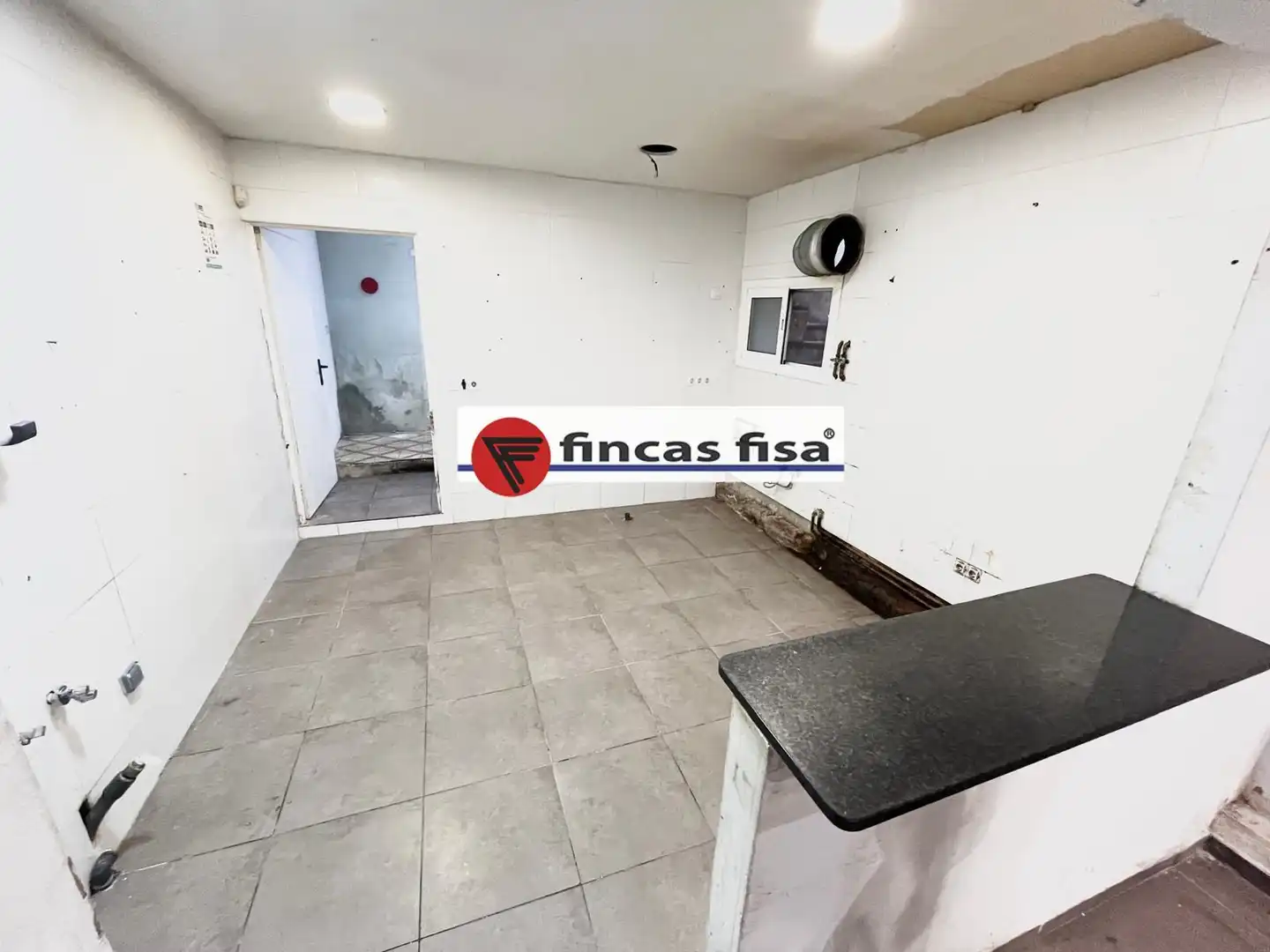 Local comercial en venda a Centre - Nucli Antic, imagen 9