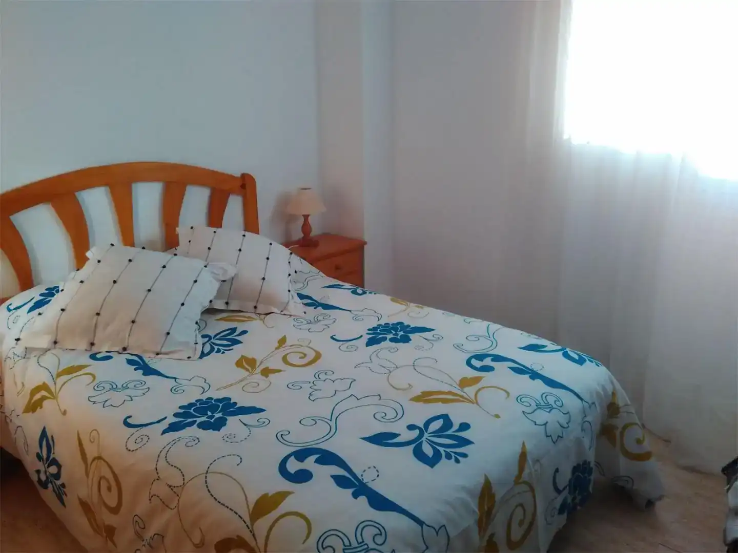 Schlafzimmer von Dachboden zur Miete in Elche / Elx mit Terrasse