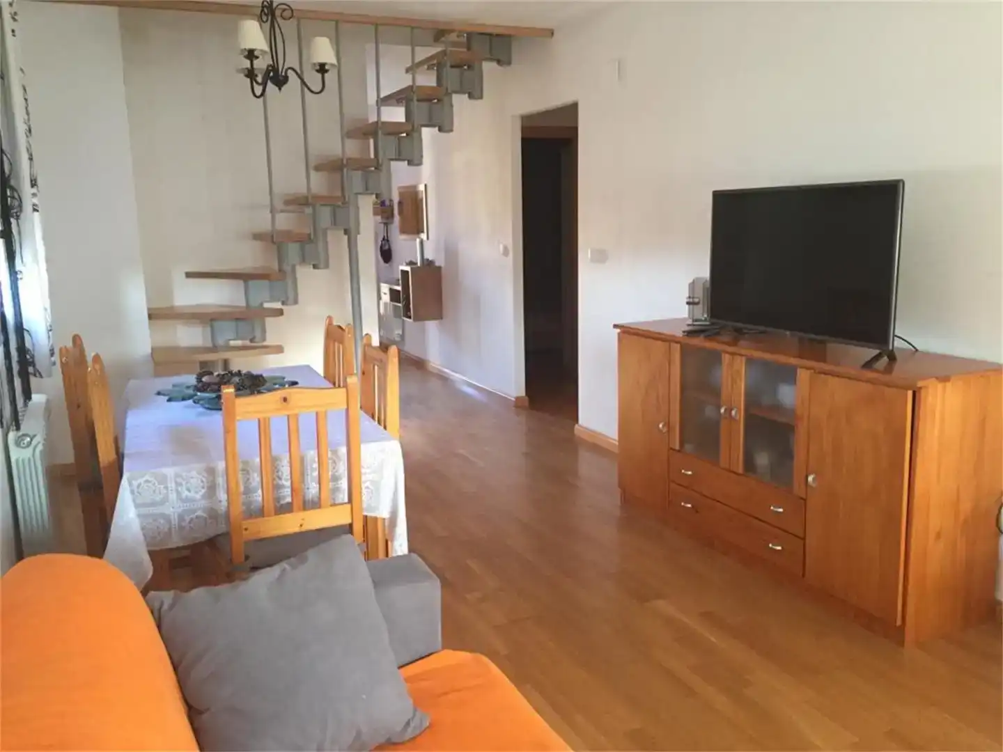 Sala de estar de Apartamento en venta en La Puebla de Castro con Parquet, Lavadora y Balcón