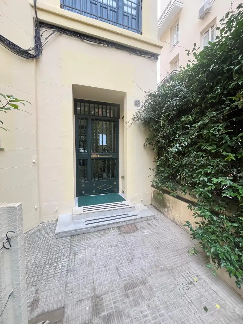Exterior view of Commercial properties for sale in Madrid