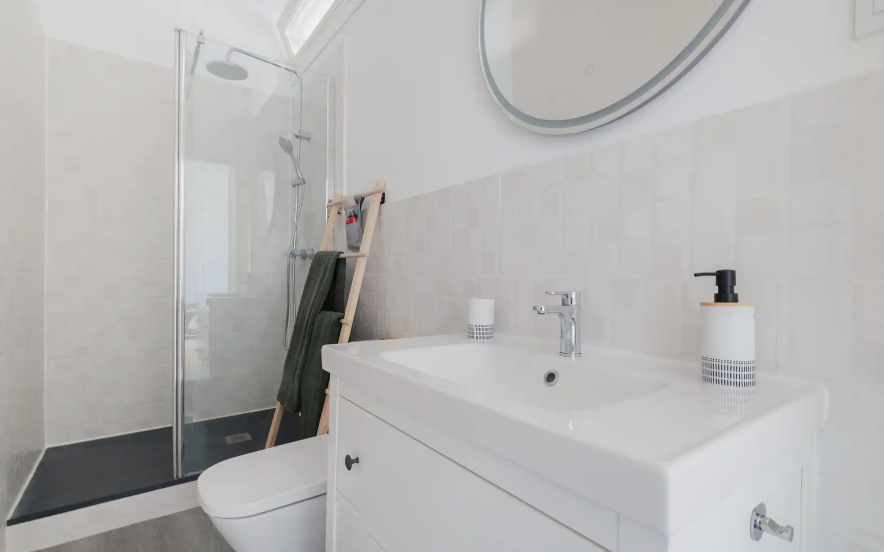 Baño de Piso de alquiler en Madrid con Aire acondicionado, Calefacción y Amueblado