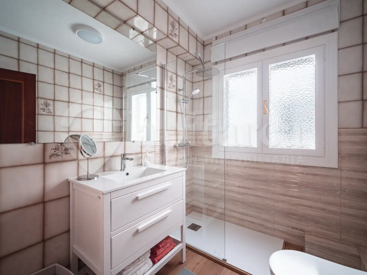 Bathroom of Flat for sale in Santoña  with Heating, Parquet flooring and Balcony