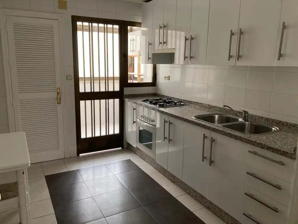 Wohnung mit Aufzug zur Miete in Poniente-Sur, imagen 2