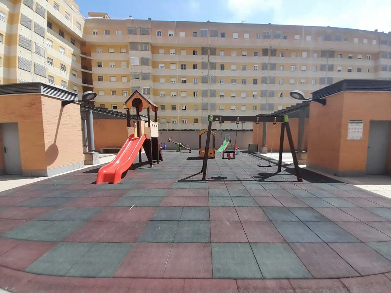 Terraza de Piso de alquiler en Málaga con Calefacción, Parquet y Lavadora