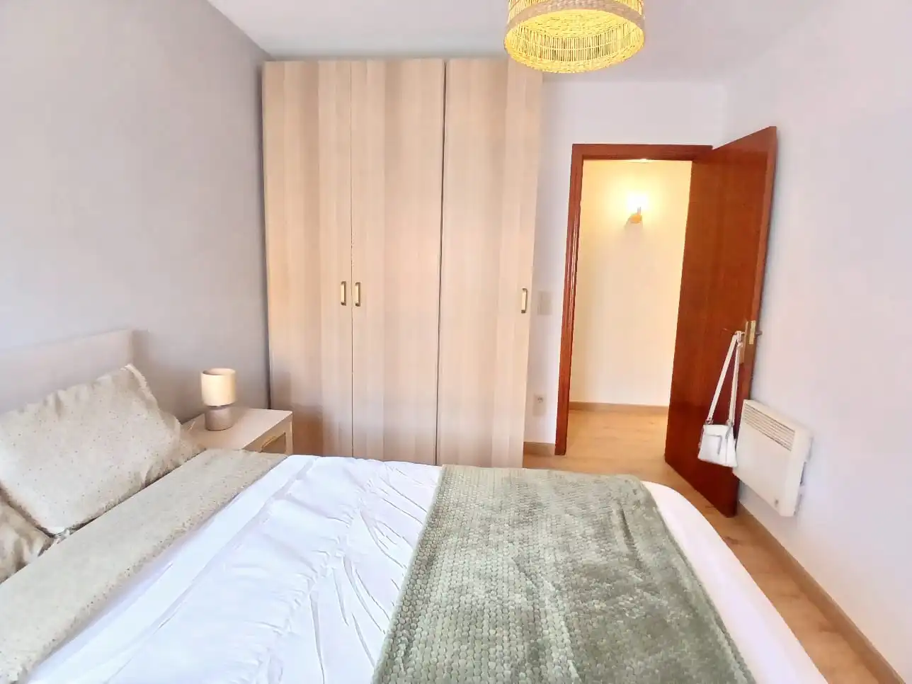 Schlafzimmer von Wohnung zur Miete in La Almunia de Doña Godina  mit Heizung, Parkett und Terrasse