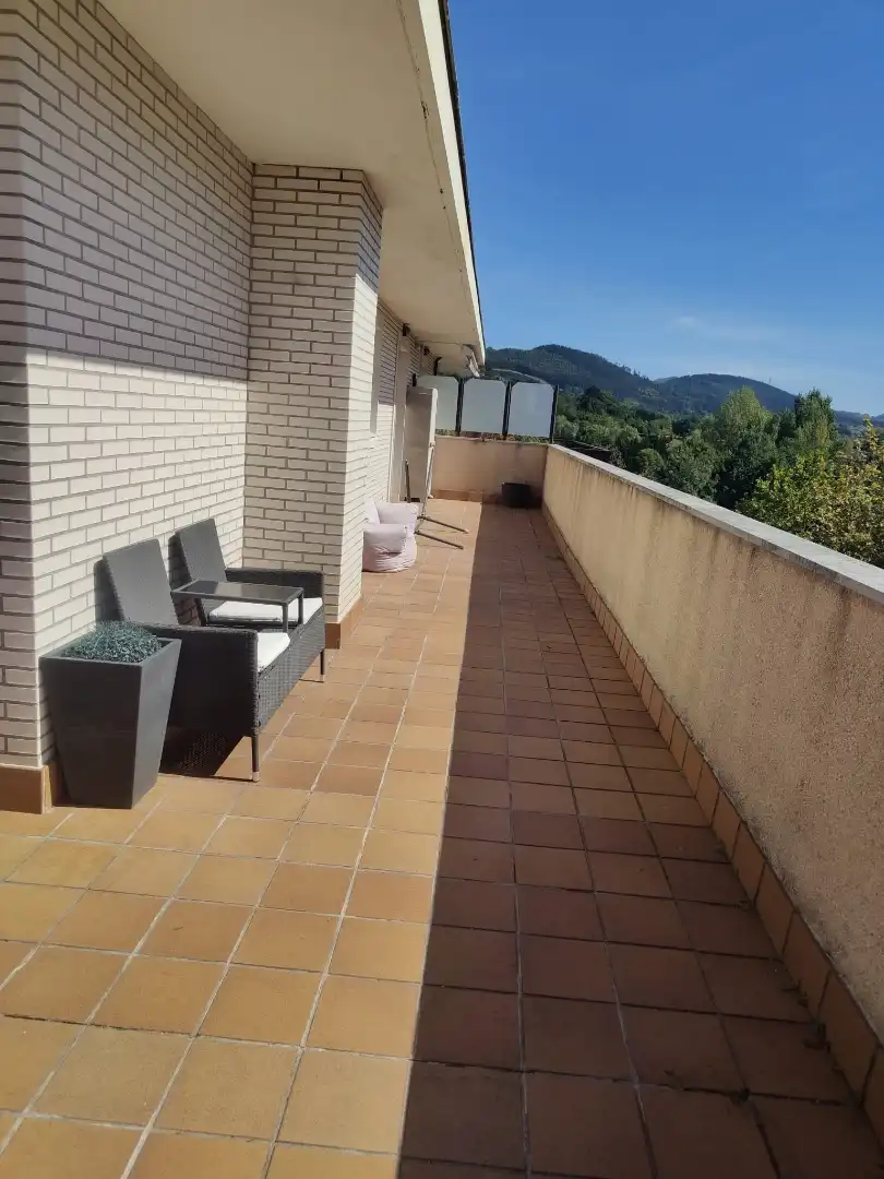 Terrasse von Dachboden zum Verkauf in Amorebieta-Etxano mit Klimaanlage, Terrasse und Möbliert