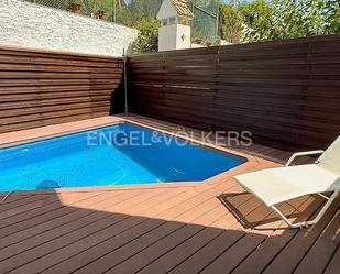 Piscina de Casa o xalet en venda en El Masnou amb Aire condicionat, Piscina i Balcó