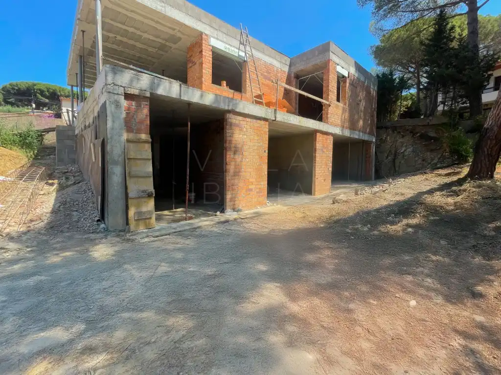 Casa amb piscina en venda a Avenida Mas Ambros, imagen 5