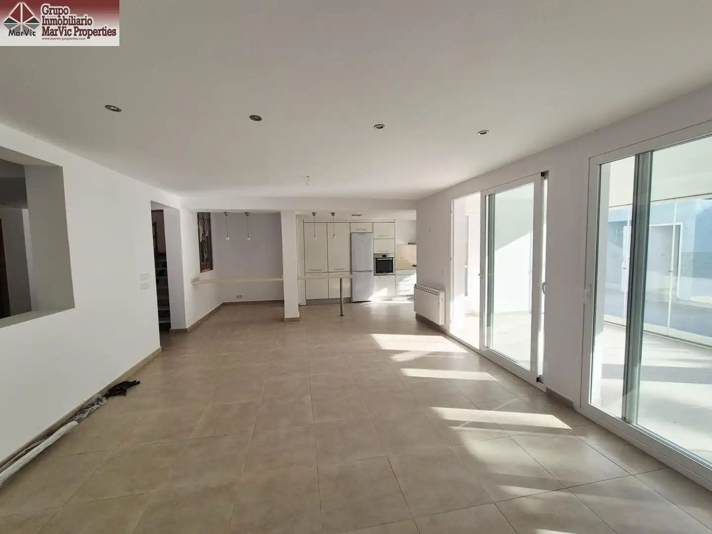 Casa aparellada amb terrassa en venda a L'Albir, imagen 9