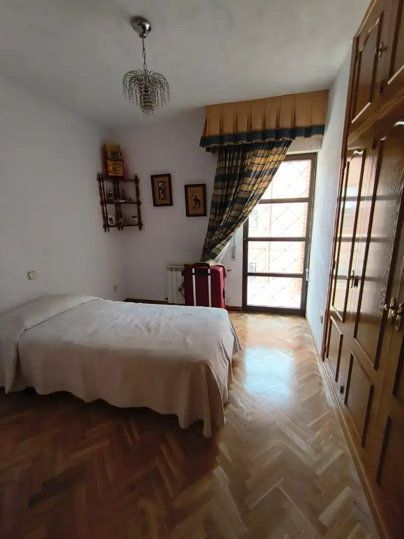 Habitación de Casa o chalet en venta en Guadalajara con Calefacción