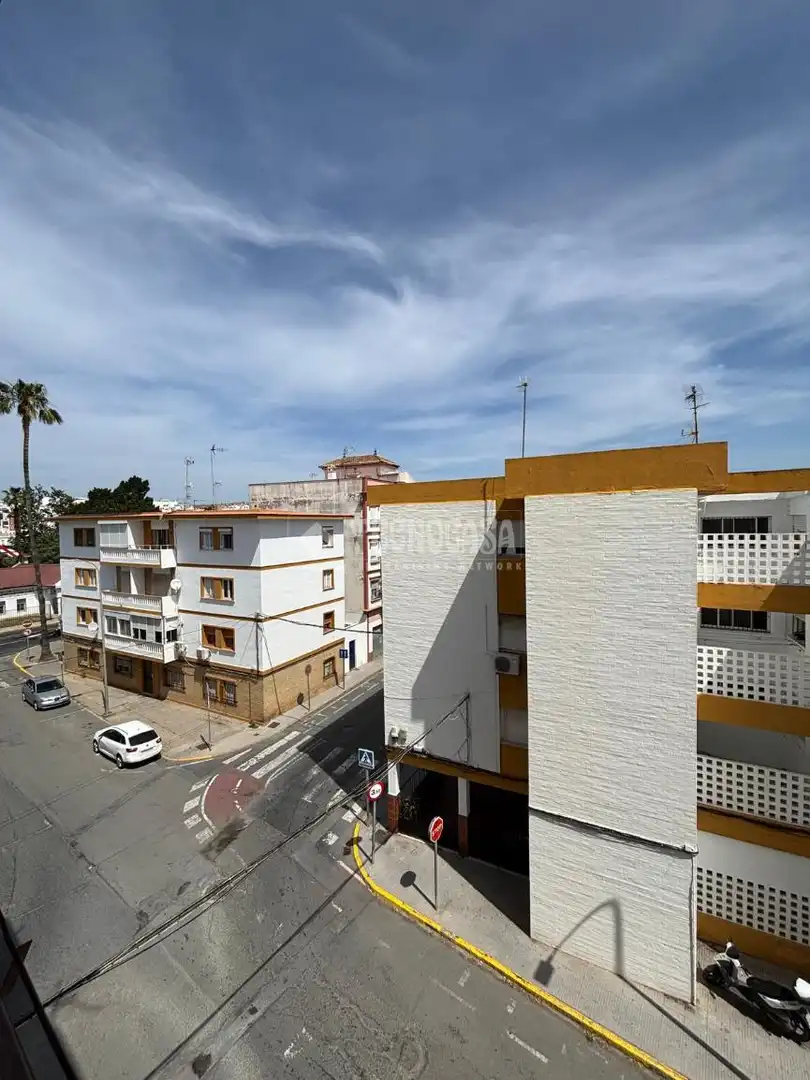 Vista exterior de Piso de alquiler en Ayamonte con Aire acondicionado y Balcón