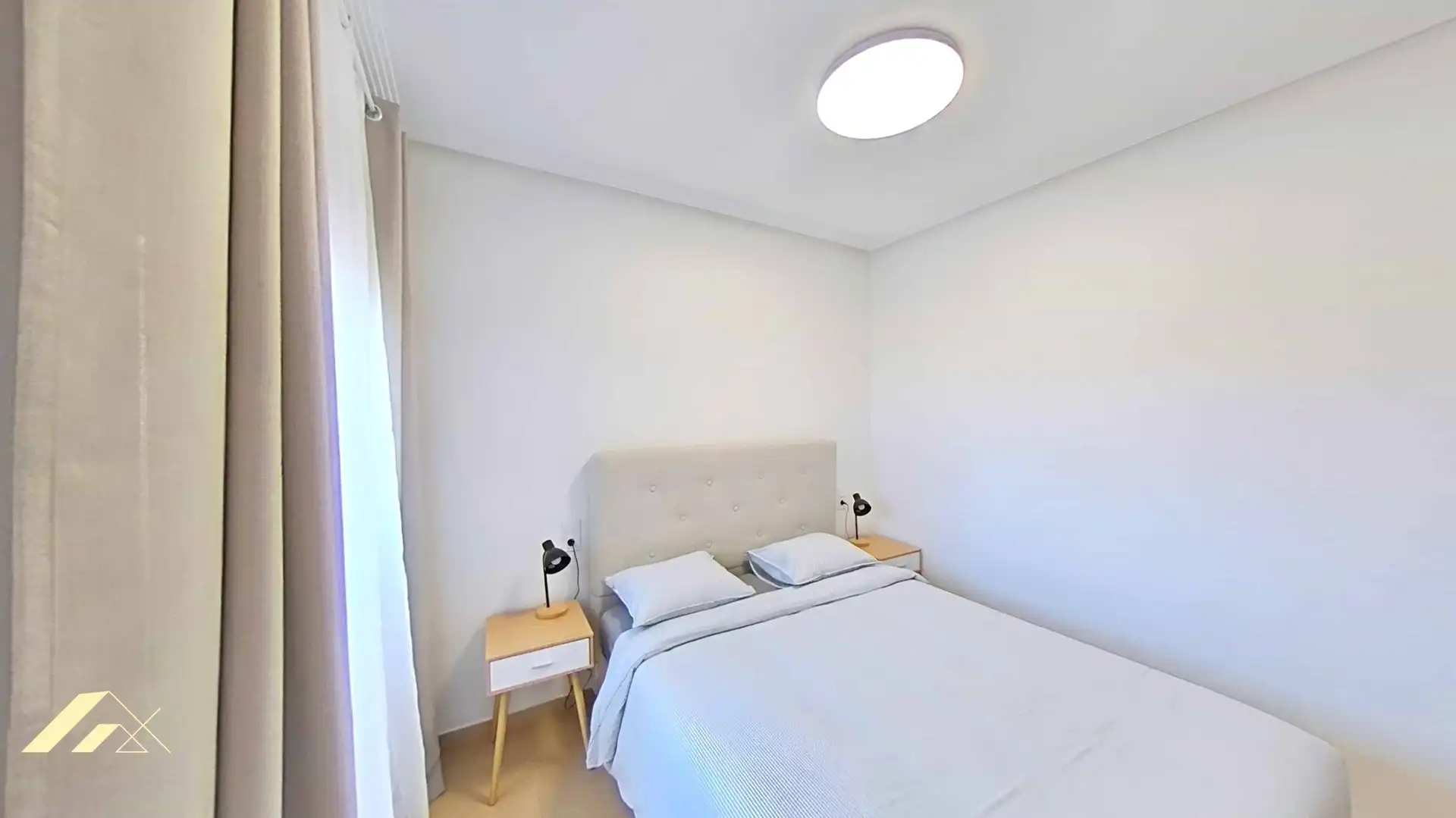 Dormitori de Apartament en venda en Orihuela Costa