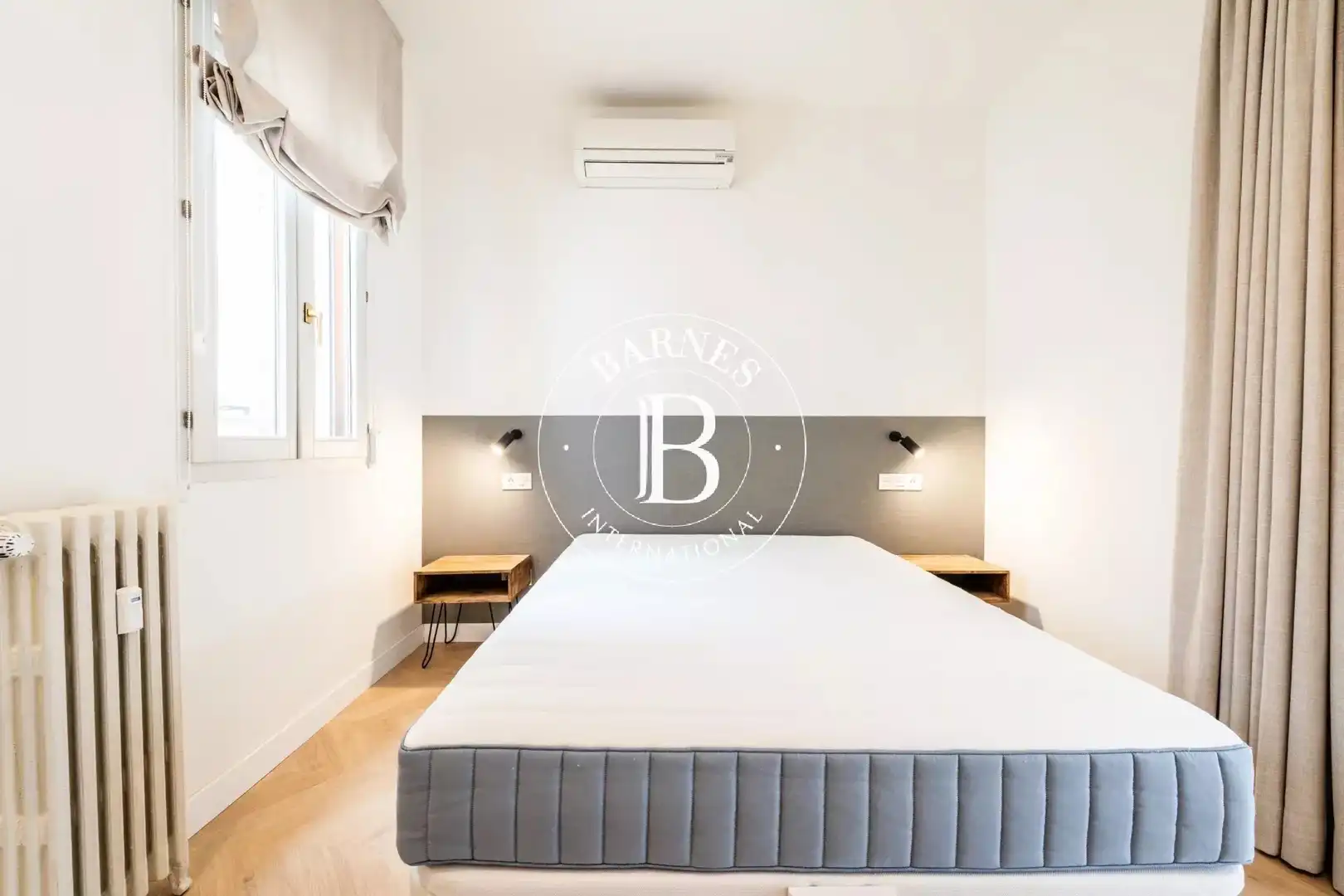 Bedroom of Flat for rent in Madrid  with Air Conditioner, Heating and Furnished