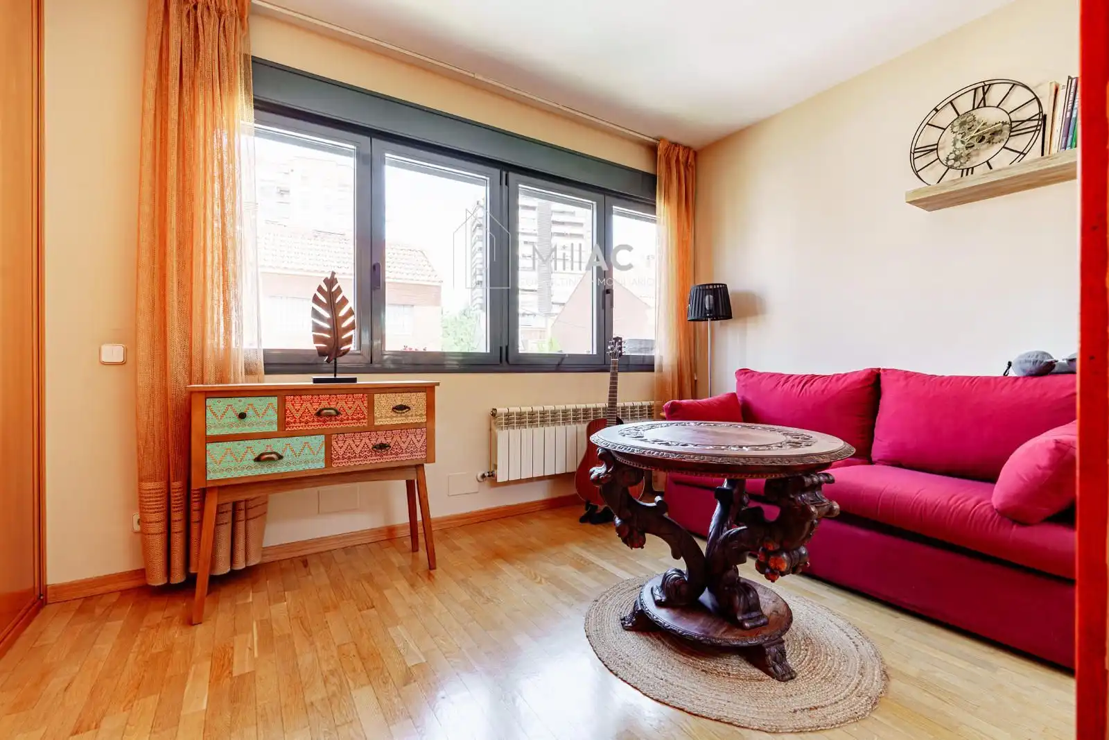Sala de estar de Casa adosada en venta en Madrid con Aire acondicionado, Calefacción y Jardín privado