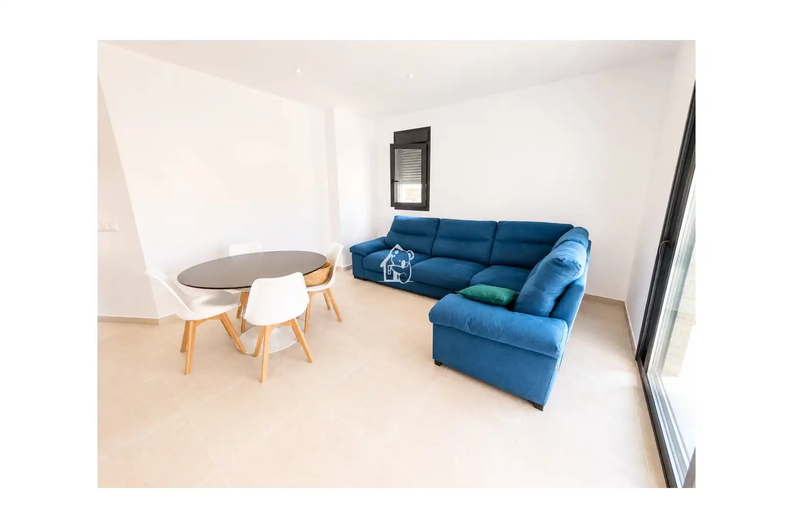 Sala d'estar de Apartament de lloguer en San Pedro del Pinatar amb Aire condicionat, Jardí privat i Terrassa
