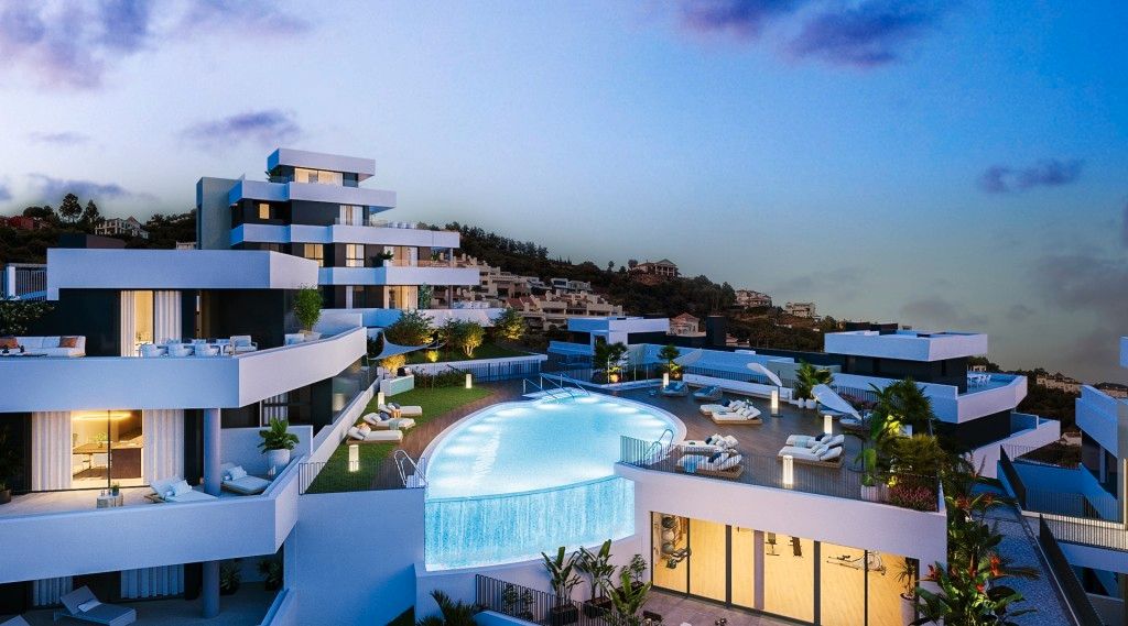 Piscina de Apartament en venda en Marbella amb Aire condicionat, Terrassa i Traster