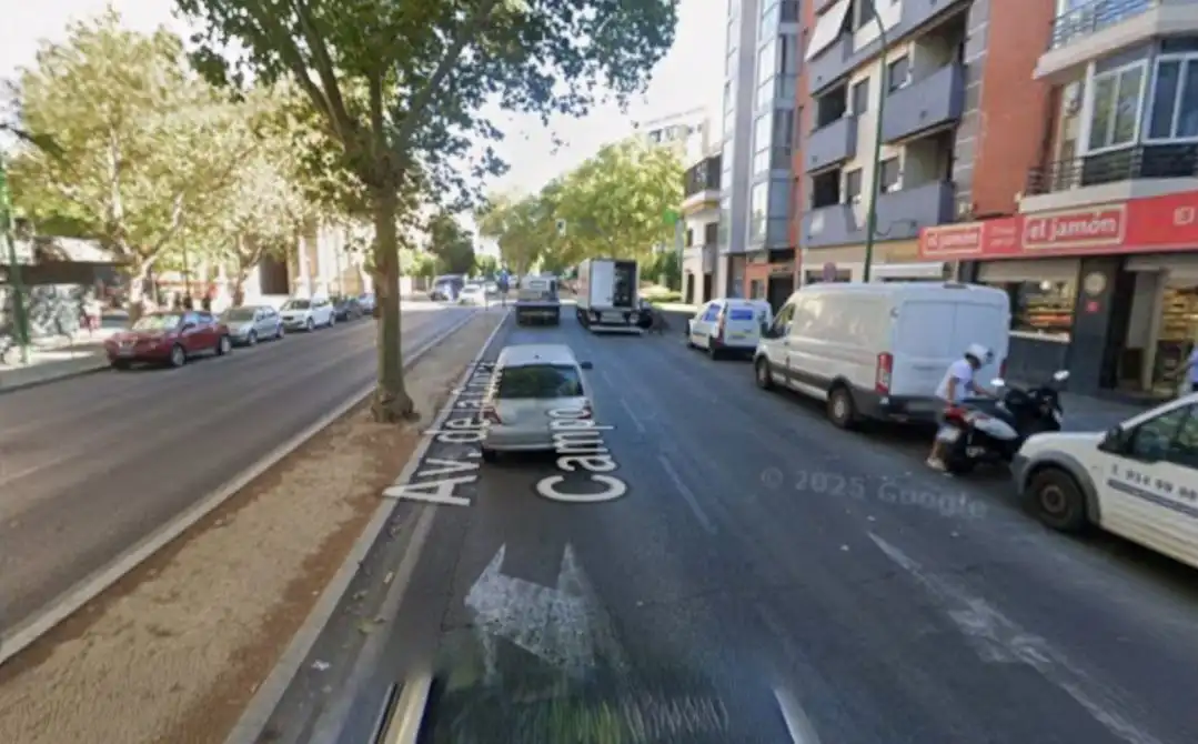 Außenansicht von Geschaftsraum zur Miete in  Sevilla Capital