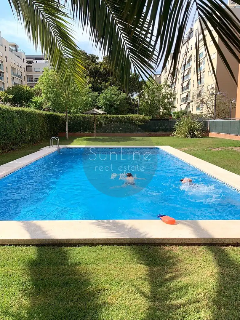 Appartamento con piscina in affitto a Avinguda de Joan XXIII, imagen 16