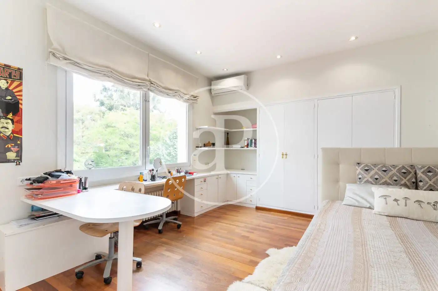 Dormitori de Casa o xalet de lloguer en Barcelona amb Aire condicionat, Calefacció i Jardí privat