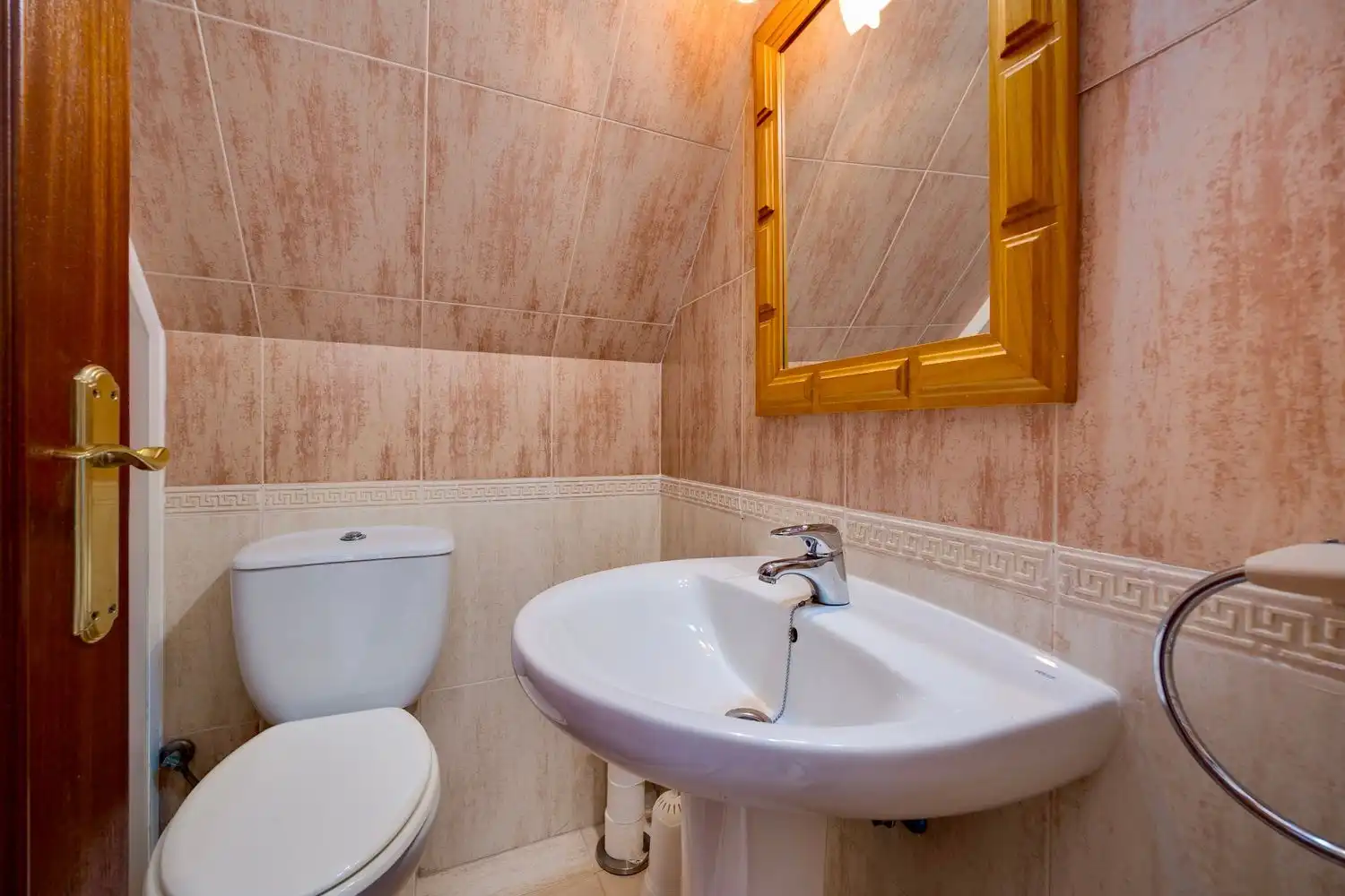 Bathroom of Duplexes for sale in Torrevieja  with Air Conditioner, Heating and Terrace