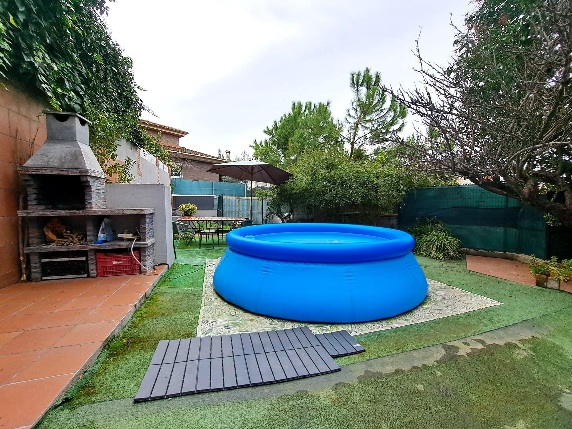 Piscina de Casa o chalet en venta en Abrera con Aire acondicionado, Calefacción y Jardín privado