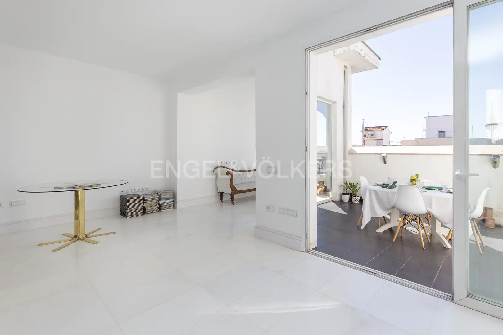 Living room of Attic for sale in Madrid  with Air Conditioner, Heating and Terrace