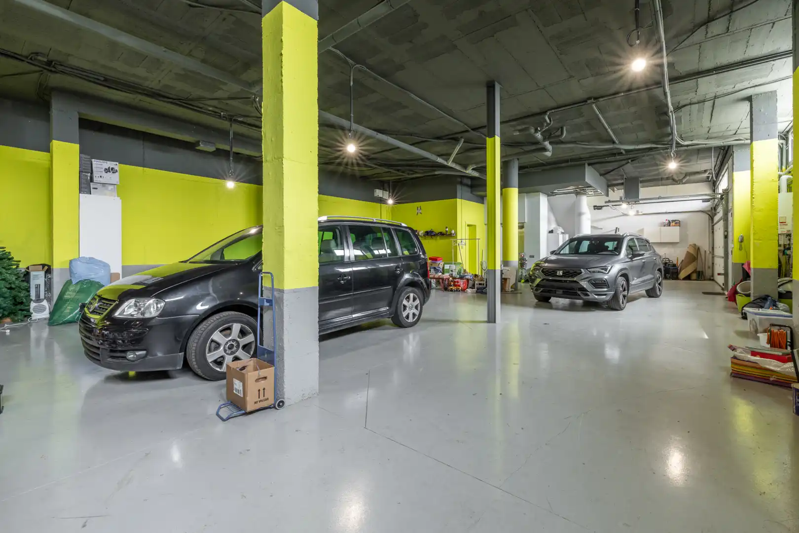 Parking of Houses for sale in Cerdanyola del Vallès  with Furnished