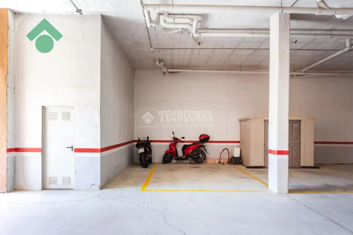 Parking of Flat for sale in Vélez-Málaga  with Air Conditioner and Furnished