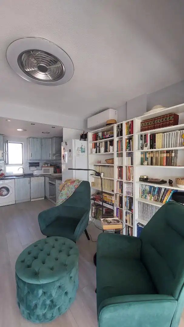 Sala de estar de Dúplex de alquiler en La Manga del Mar Menor con Aire acondicionado, Terraza y Amueblado
