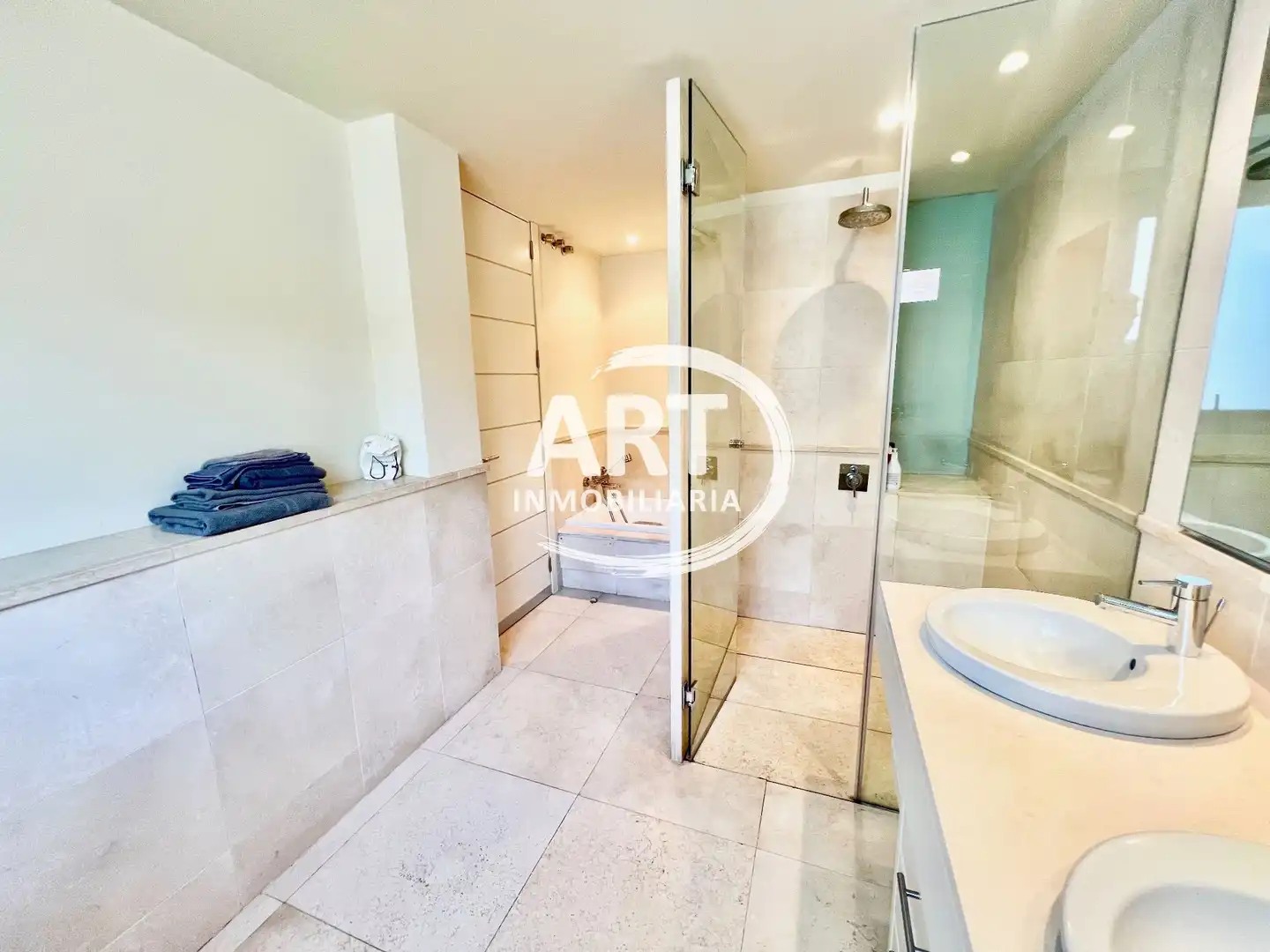 Bany de Apartament en venda en Benahavís amb Aire condicionat, Calefacció i Jardí privat