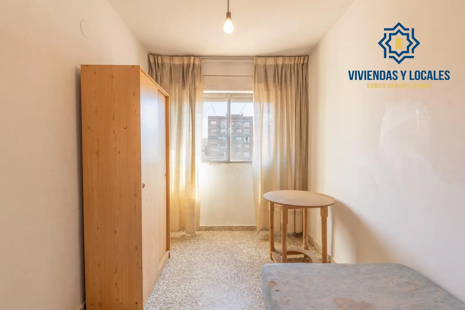 Habitación de Piso en venta en Granada con Terraza