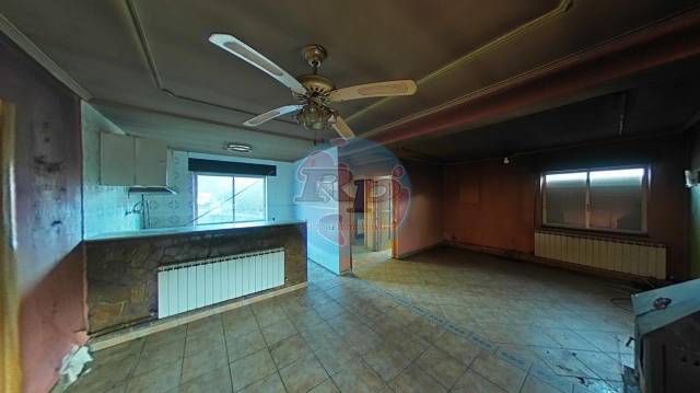 Casa-chalet en Venta en Valdesamario