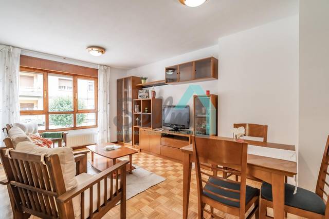 Piso en Alquiler en Río Piloña en Ventanielles