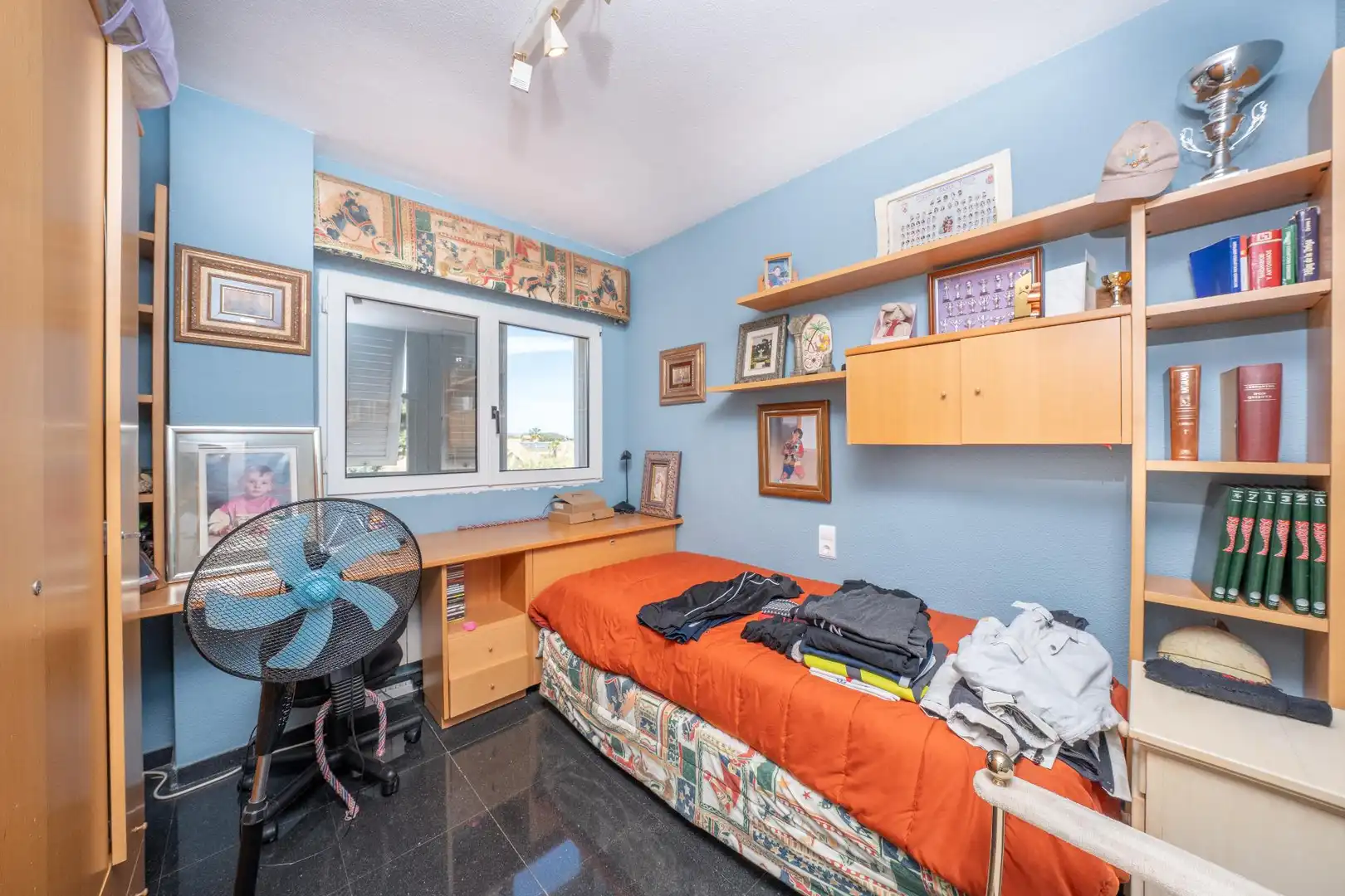 Dormitori de Casa o xalet en venda en Petrer amb Aire condicionat, Piscina i Alarma