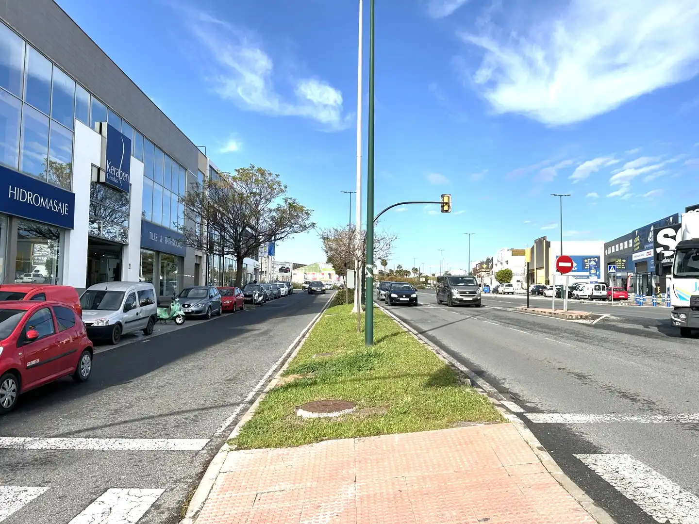 Außenansicht von Gebäude zur Miete in Málaga mit Alarm